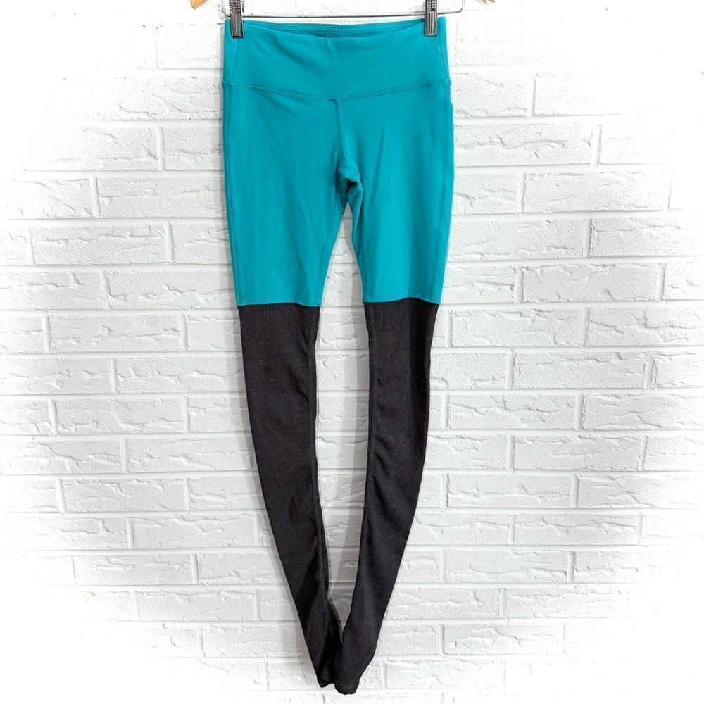 ALO Yoga Teal Turquoise Scrunch Goddess Legging Size Small